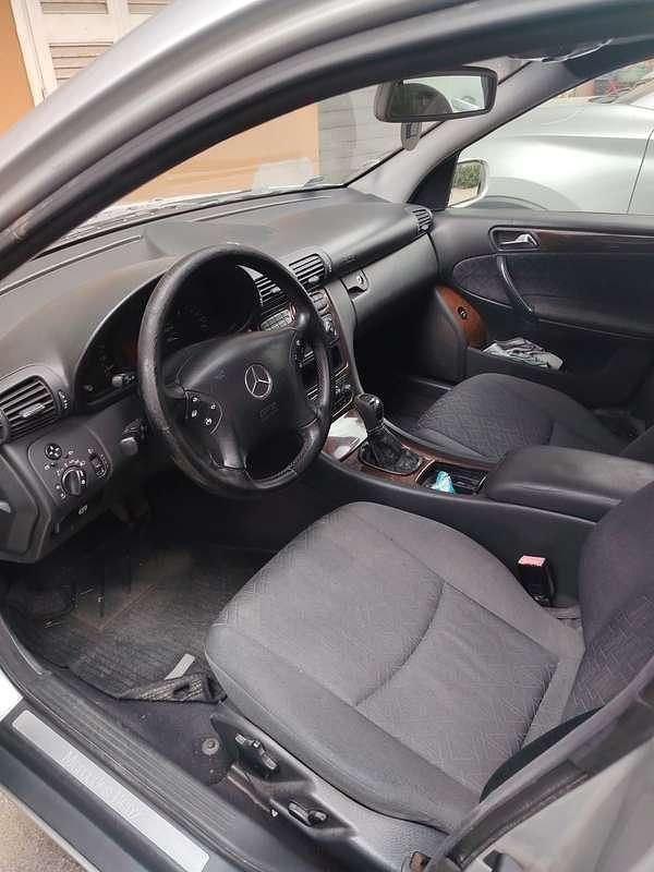 Usata Mercedes C220 150 CV (110 kW) 2001 Argento Berlina