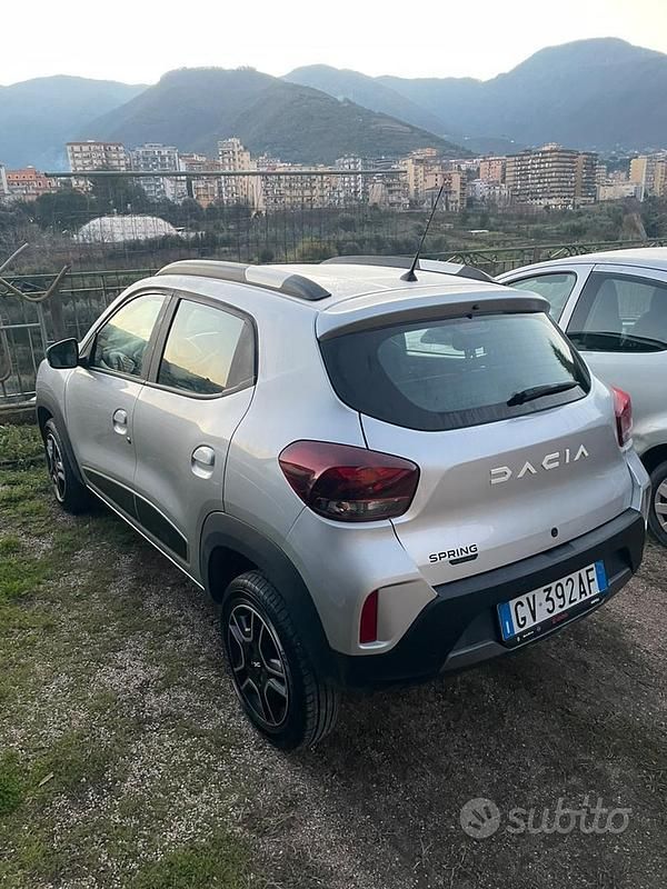 Occasion Dacia Spring 33 kW (45 ch) 2024 Gris Citadine