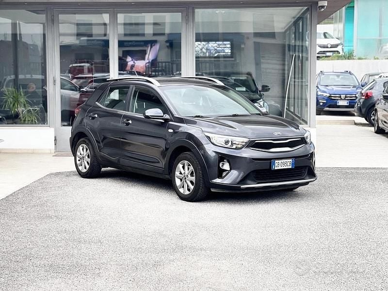 Usata Kia Stonic 97 CV (71 kW) 2020 Grigio SUV