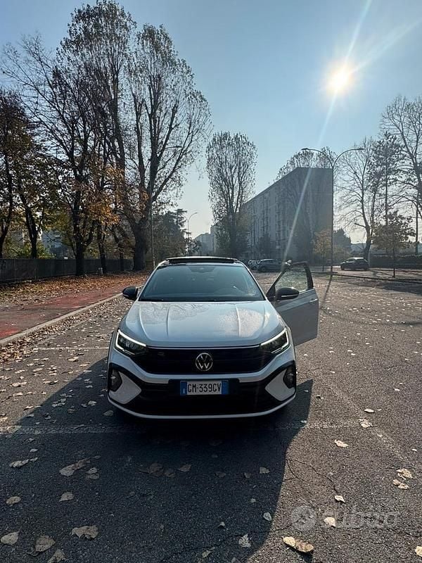 Usata VW Taigo R-line 110 CV (80 kW) 2023 Bianco SUV