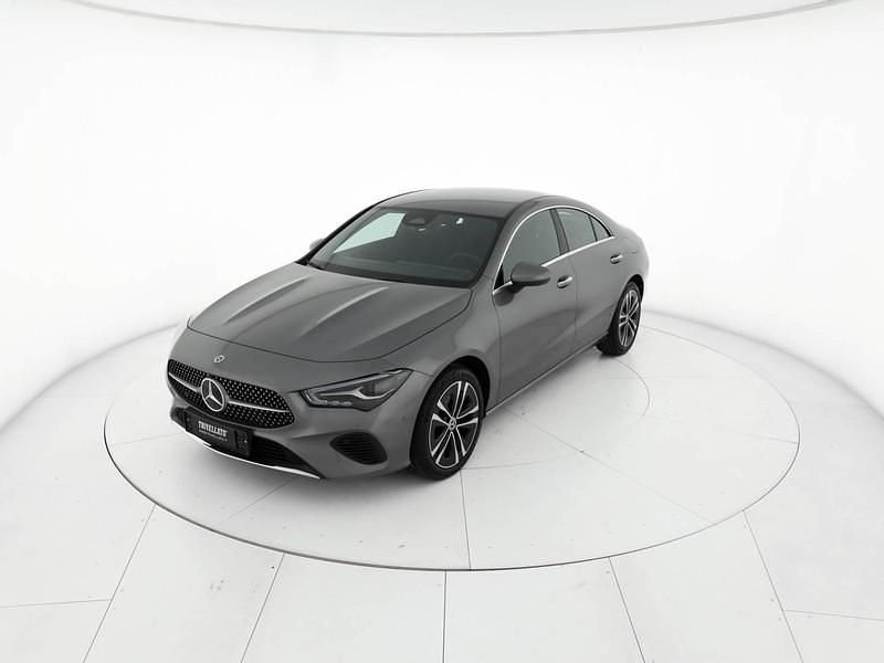 Usata Mercedes CLA220 Advanced 190 CV (139 kW) 2024 Grigio Berlina