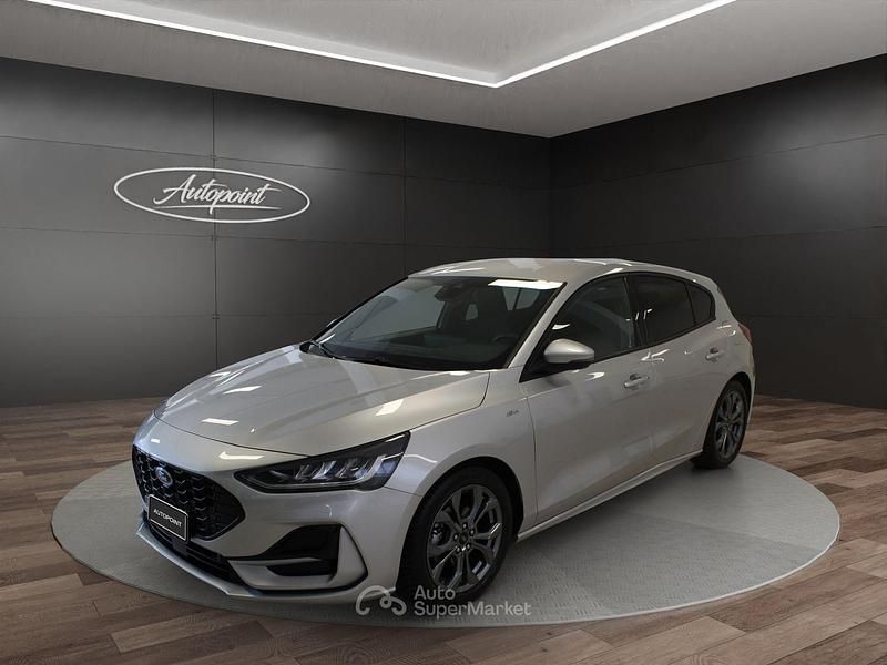 Usata Ford Focus ST-Line 116 CV (85 kW) 2024 Argento Berlina