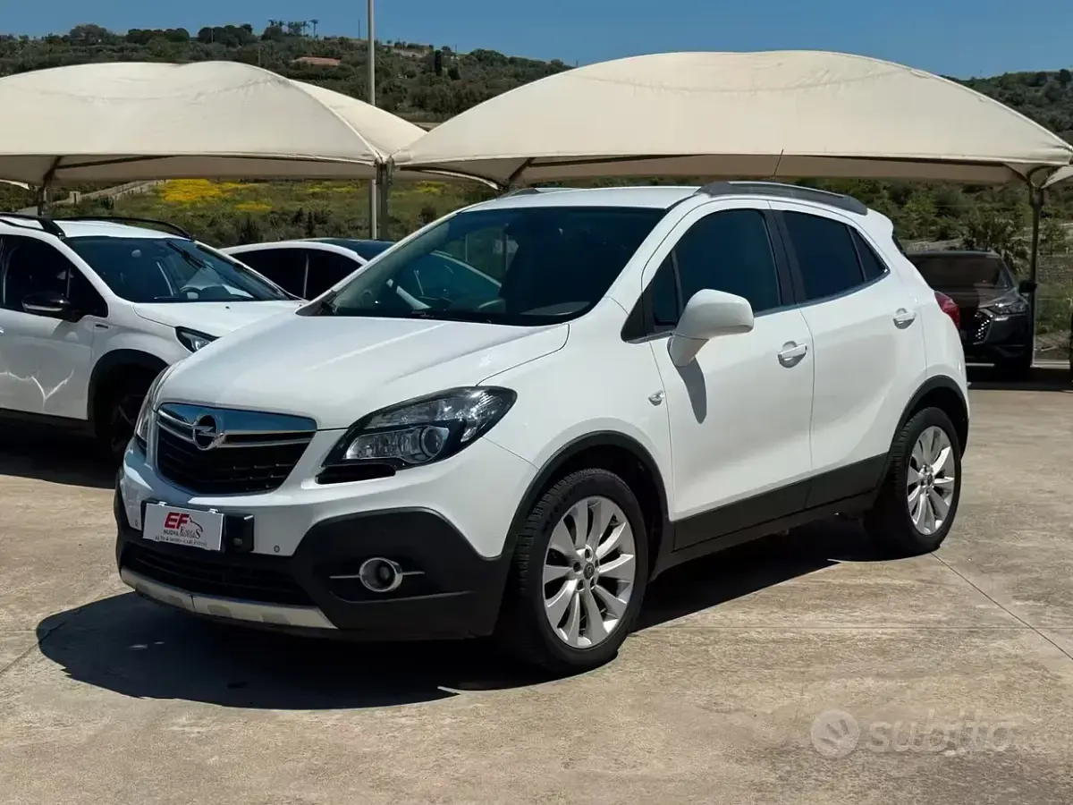 Usata Opel Mokka Cosmo 131 CV (96 kW) 2014 Bianco SUV