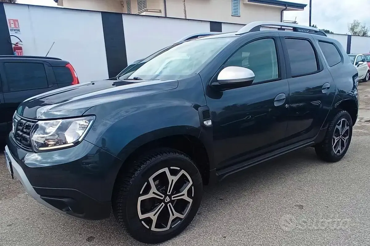 Usata Dacia Duster 109 CV (80 kW) 2018 Grigio SUV