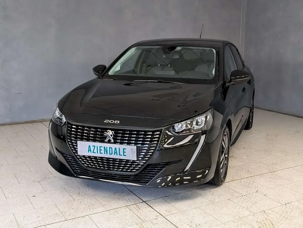 Usata Peugeot 208 Allure 101 CV (74 kW) 2023 Utilitaria