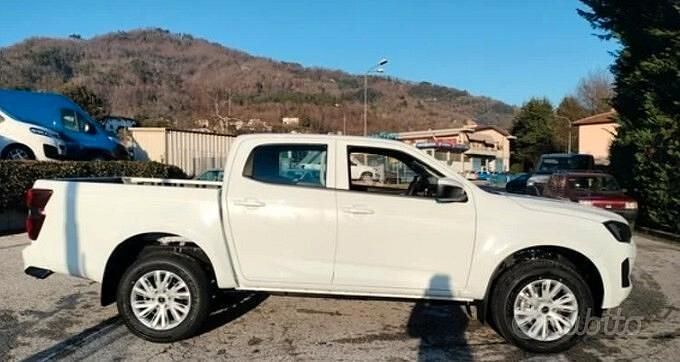 Nuova Isuzu D-Max 163 CV (119 kW) 2025 Bianco Pick-up