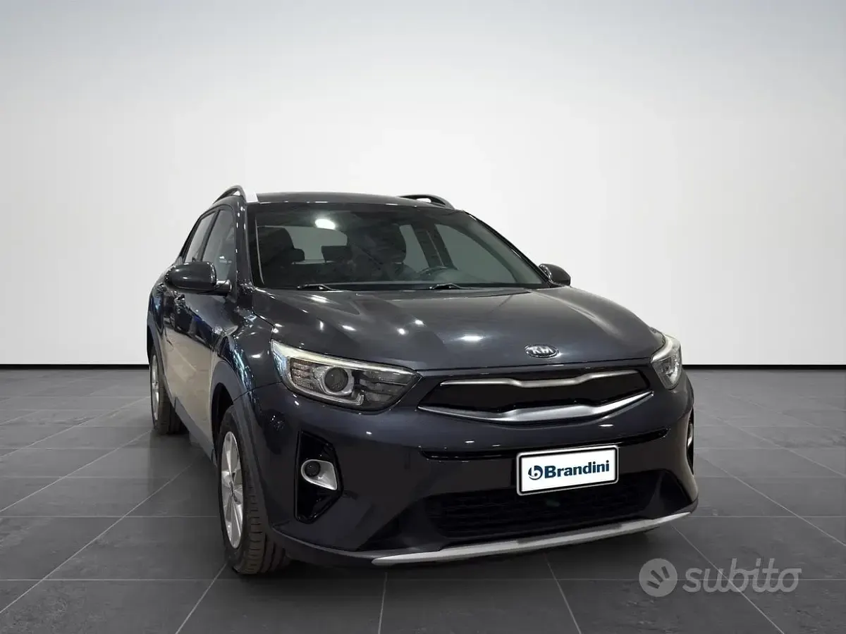 Usata Kia Stonic Style 116 CV (85 kW) 2019 Grigio metallizzato SUV