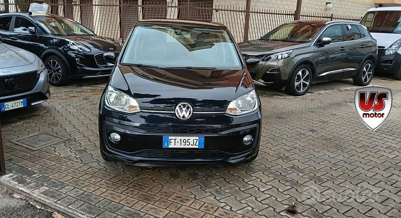 Usata VW up! move up! 60 CV (44 kW) 2018 Nero Utilitaria