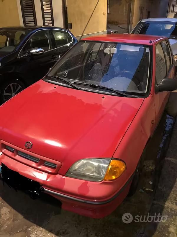 Usata Suzuki Swift 68 CV (50 kW) 2001 Rosso Utilitaria