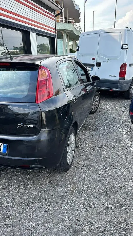 Usata Fiat Grande Punto 65 CV (47 kW) 2008 Nero Utilitaria