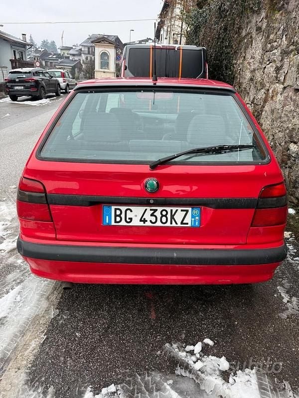 Usata Skoda Fabia 1999 Rosso Utilitaria