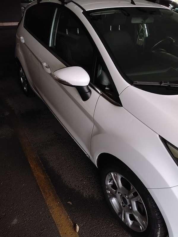Usata Ford Fiesta Titanium 95 CV (69 kW) 2017 Bianco Berlina