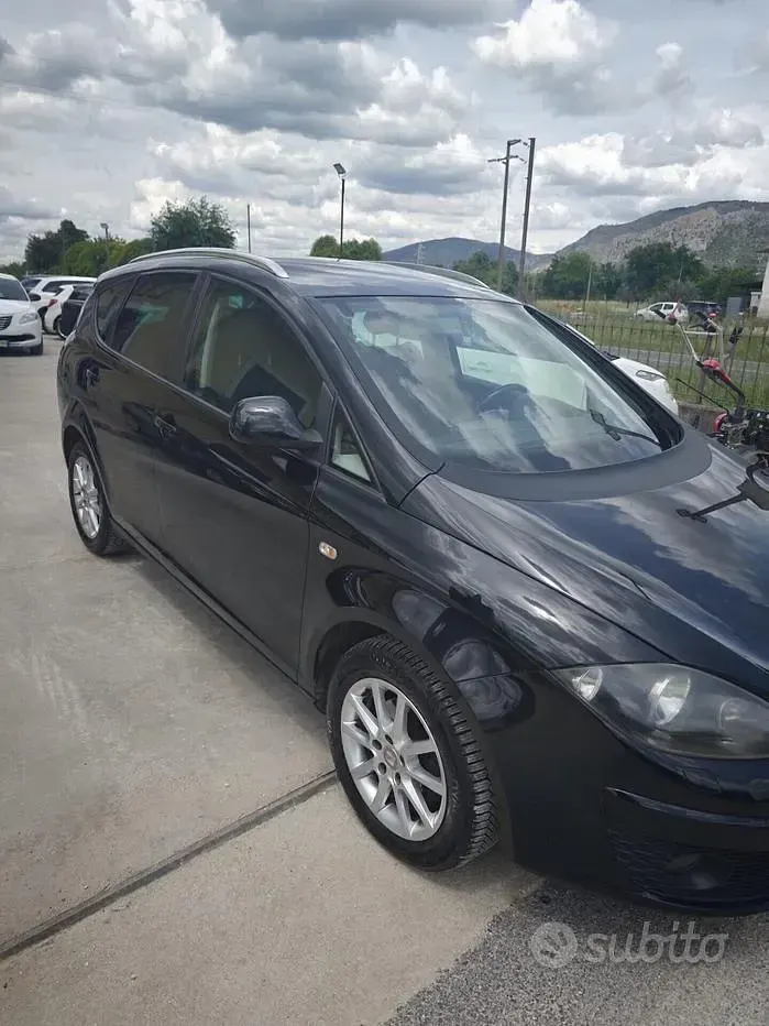 Usata Seat Altea XL 105 CV (77 kW) 2013 Monovolume