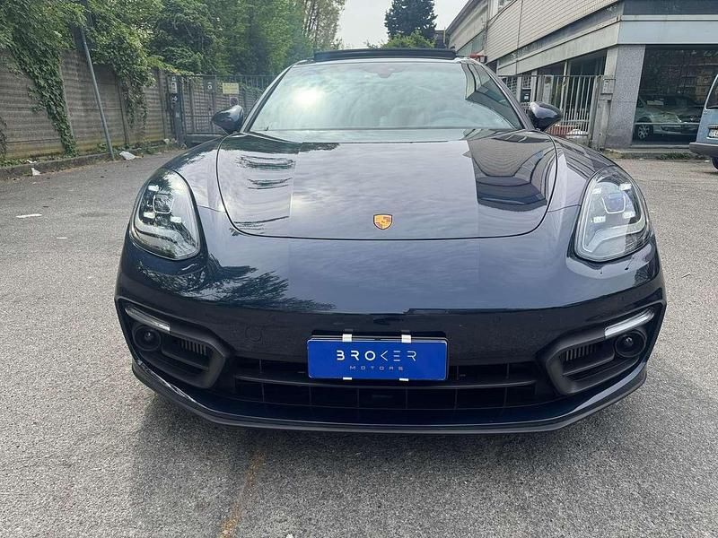 Usata Porsche Panamera Platinum Edition 330 CV (242 kW) 2022 Nero Berlina