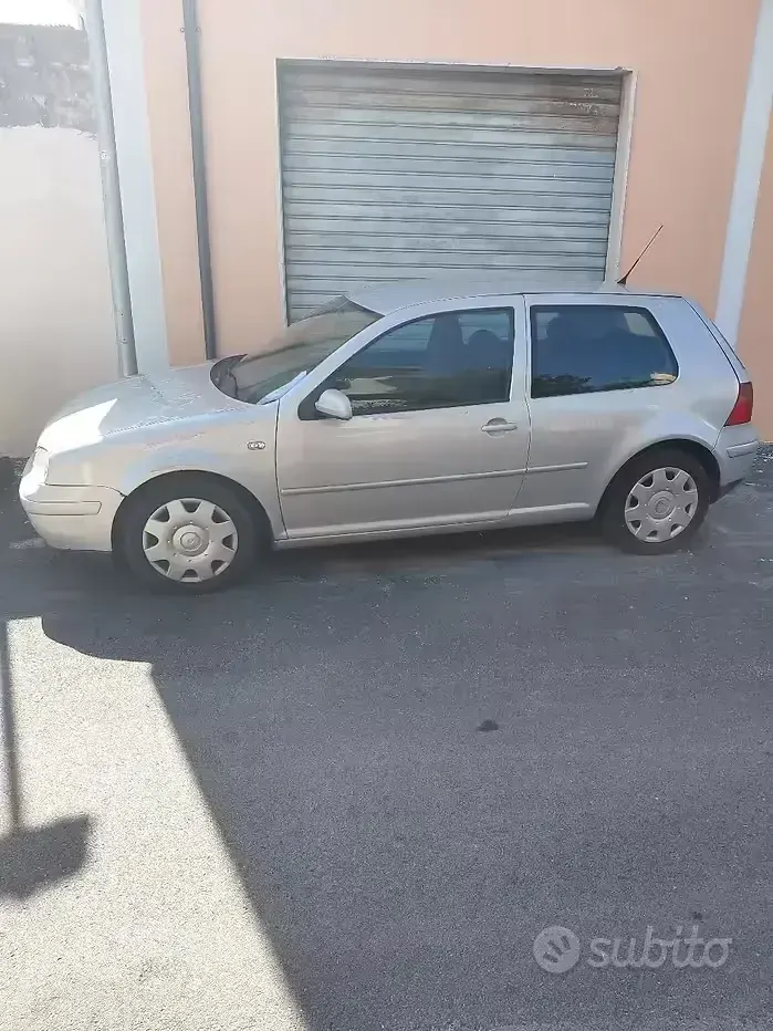 Usata VW Golf IV 110 CV (80 kW) 2001 Grigio Berlina