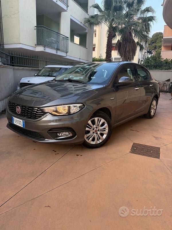 Usata Fiat Tipo Easy 95 CV (69 kW) 2017 Grigio Berlina
