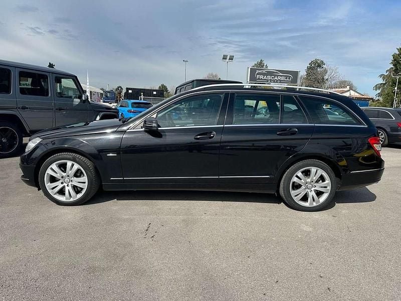 Usata Mercedes C320 Avantgarde 224 CV (164 kW) 2008 Nero metallizzato Station wagon