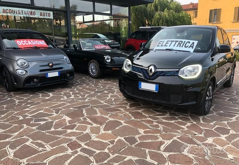 Usata Renault Twingo Intens 60 kW (82 CV) 2022 Nero Utilitaria
