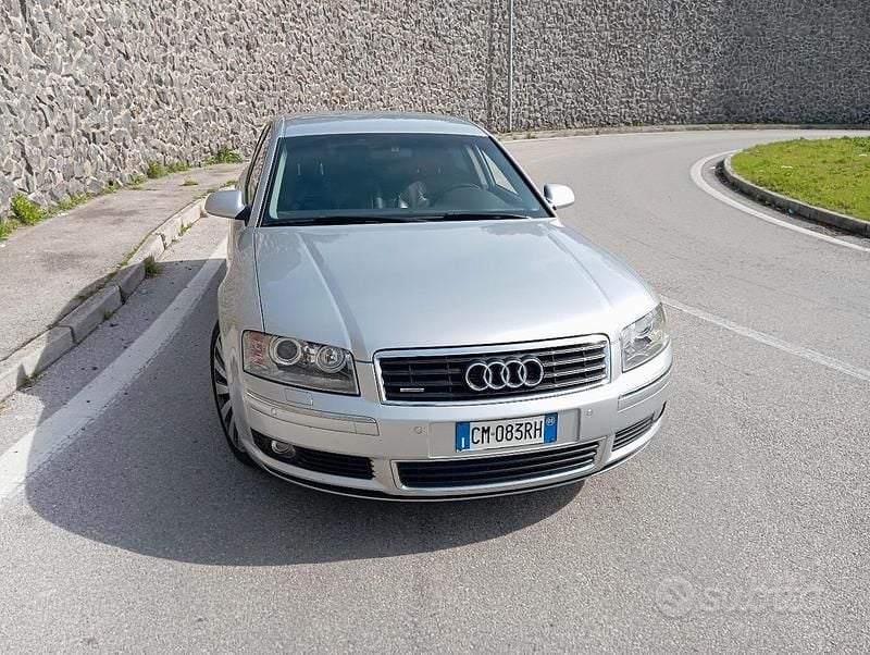 Usata Audi A8 360 CV (264 kW) 2006 Grigio Berlina