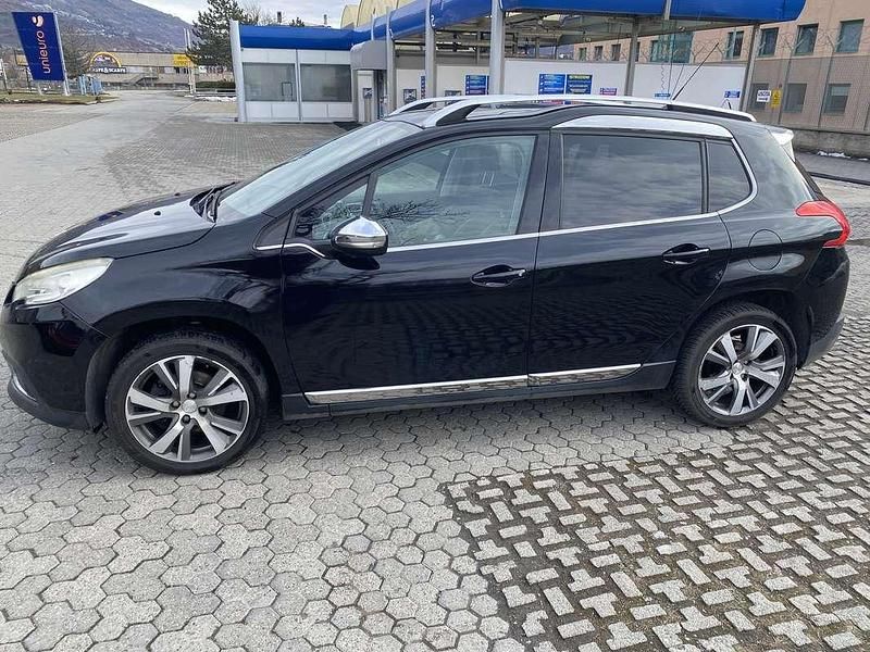 Usata Peugeot 2008 Allure 114 CV (83 kW) 2014 Nero SUV