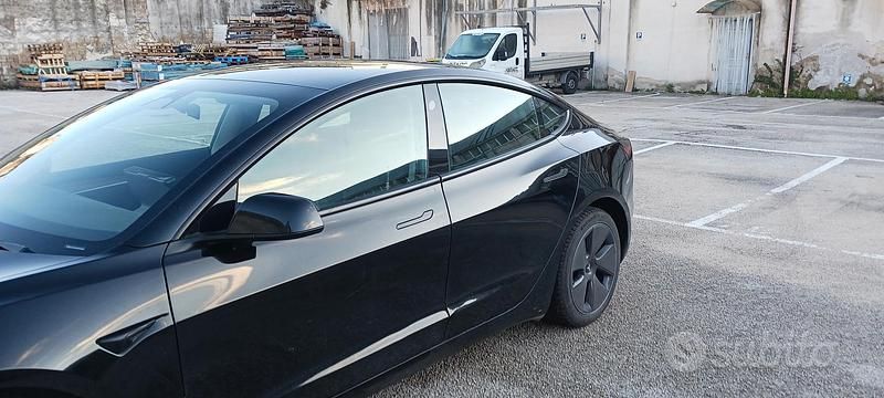 Usata Tesla Model 3 235 kW (320 CV) 2023 Nero Berlina