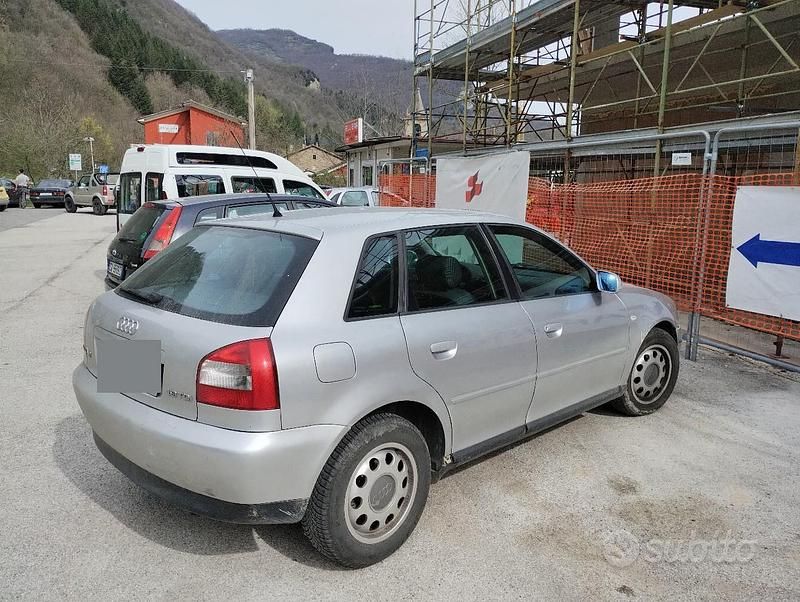 Usata Audi A3 110 CV (80 kW) 2002 Grigio Utilitaria