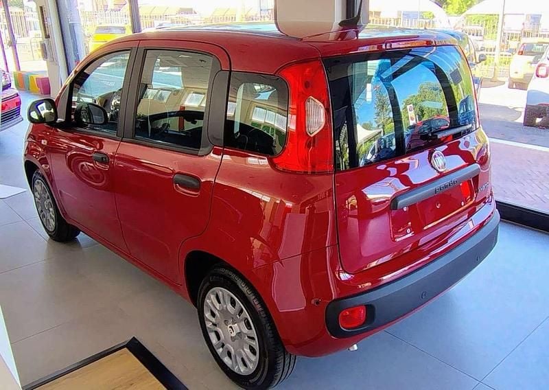 Nuova Fiat Panda S 69 CV (50 kW) 2025 Rosso Utilitaria