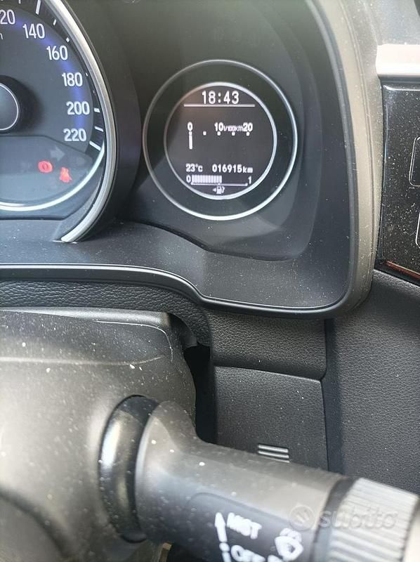 Blu Usata 2019 Honda Jazz Trend Due volumi | 14.000 € (Buon prezzo) - Immagine 1/4