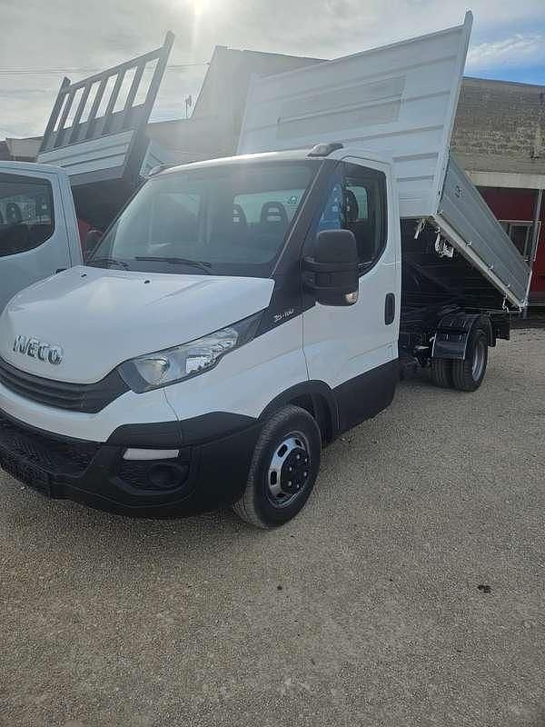 Bianco Usata 2018 Iveco Daily | 23.000 € (Super prezzo) - Immagine 1/4