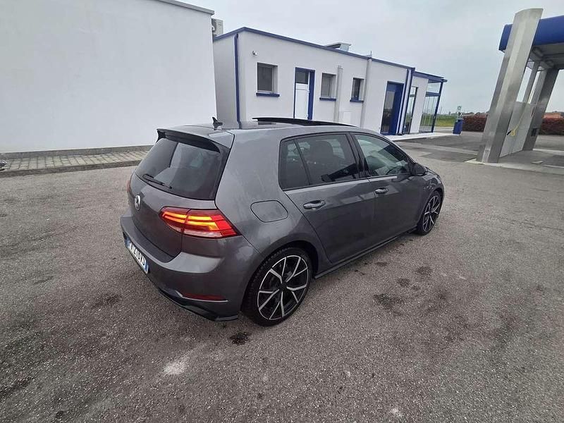 Usata VW Golf VII Sportline 116 CV (85 kW) 2020 Berlina