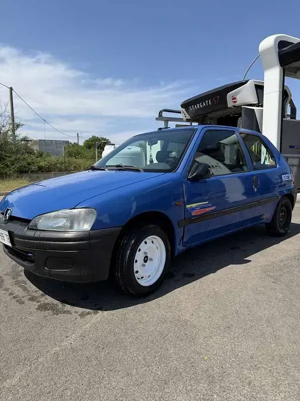 Usata Peugeot 106 50 CV (36 kW) 1998 Utilitaria