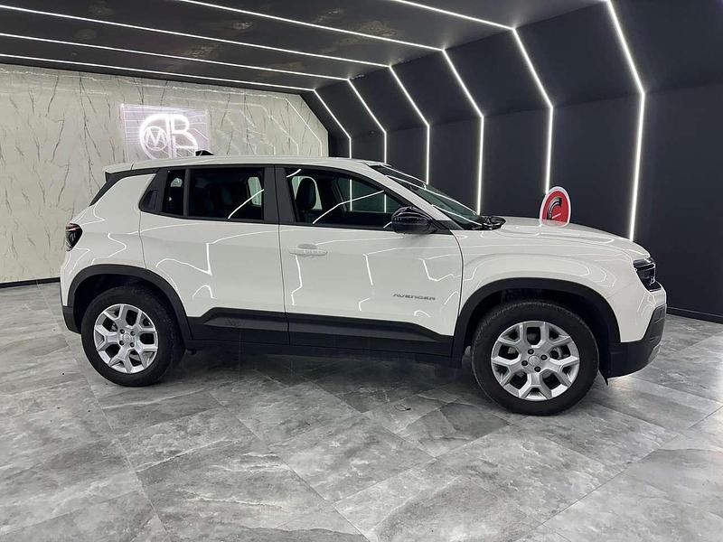 Usata Jeep Avenger Altitude 101 CV (74 kW) 2023 Bianco SUV