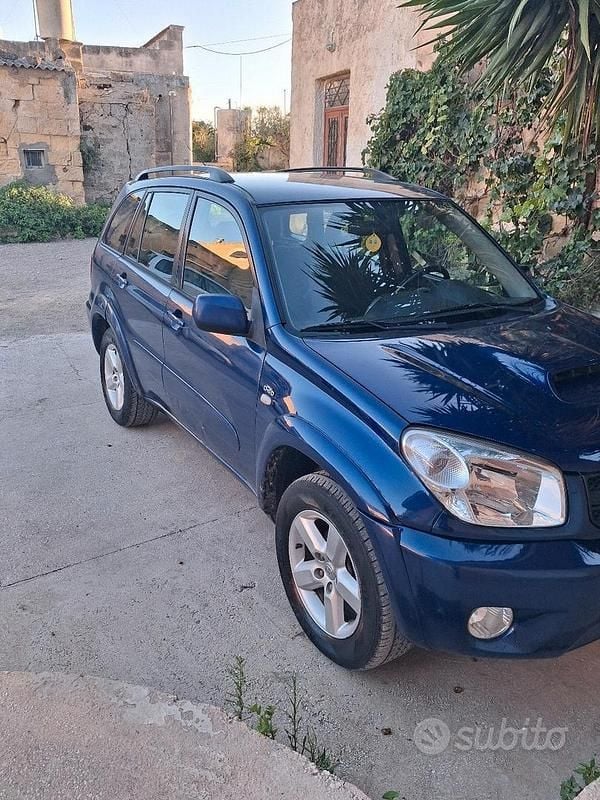 Occasion Toyota RAV4 116 ch (85 kW) 2004 Bleue Berline