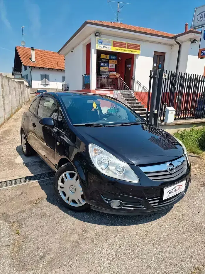 Usata Opel Corsa Sport 80 CV (58 kW) 2009 Nero Utilitaria