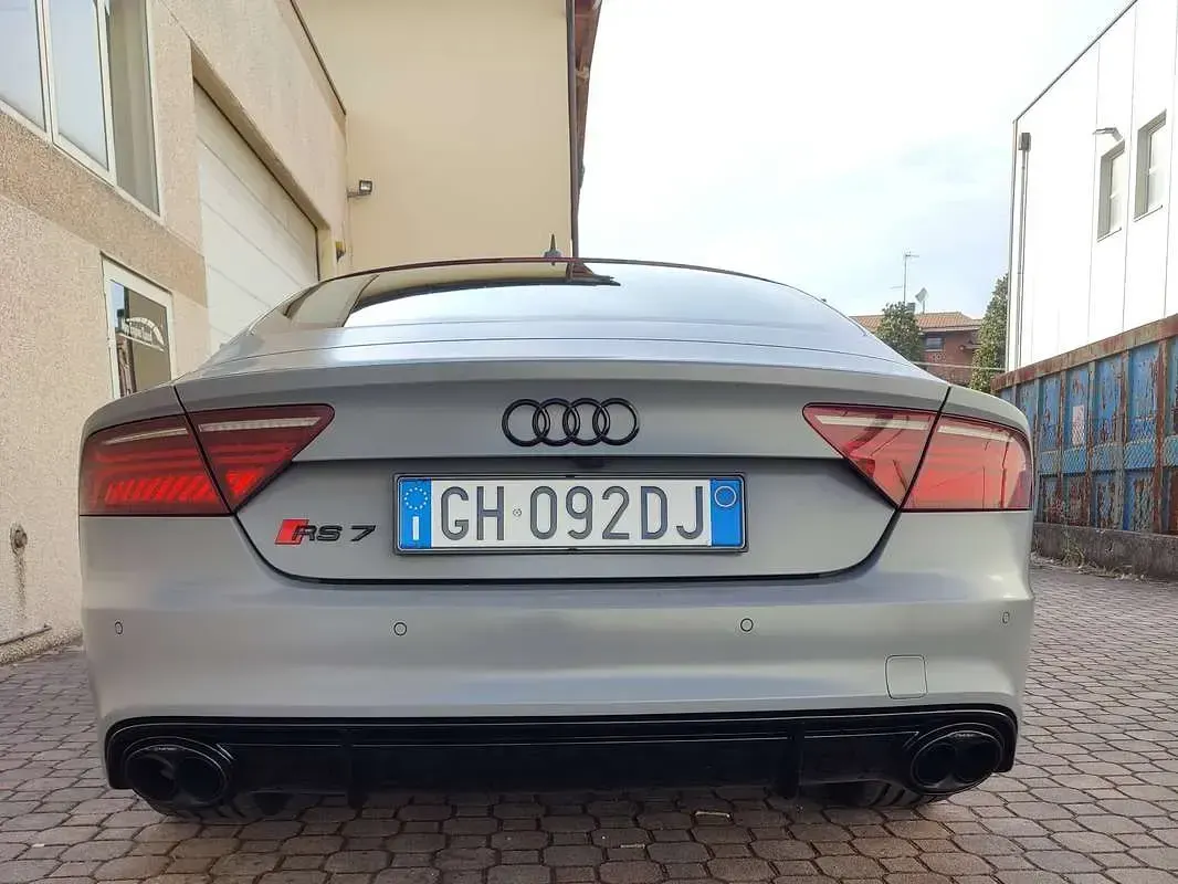 Usata Audi RS7 Sportback Performance 605 CV (444 kW) 2017 Grigio Utilitaria