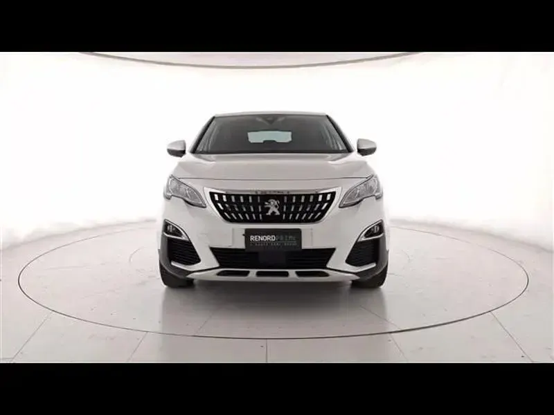 Usata Peugeot 3008 Allure 131 CV (96 kW) 2019 Bianco SUV