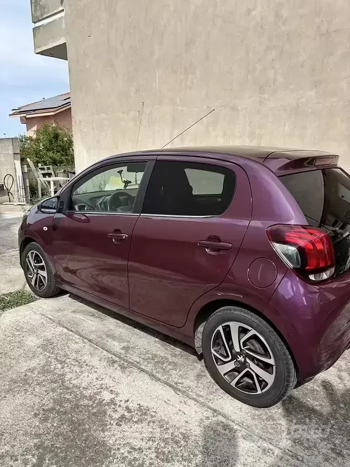 Usata Peugeot 108 69 CV (50 kW) 2014 Berlina