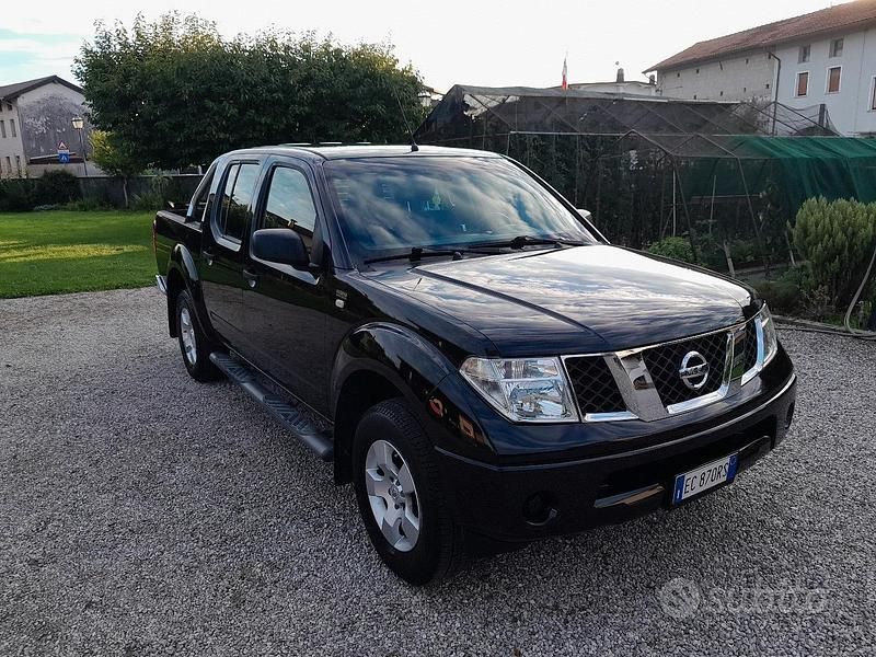 Usata Nissan Navarra 170 CV (125 kW) 2007 Nero SUV