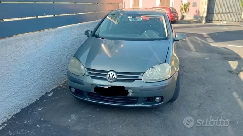 Usata VW Golf IV 140 CV (102 kW) 2004 Grigio Berlina