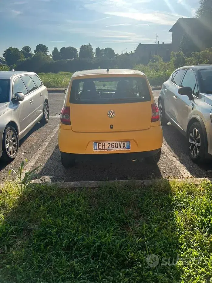 Usata VW Fox 60 CV (44 kW) 2011 Giallo Utilitaria