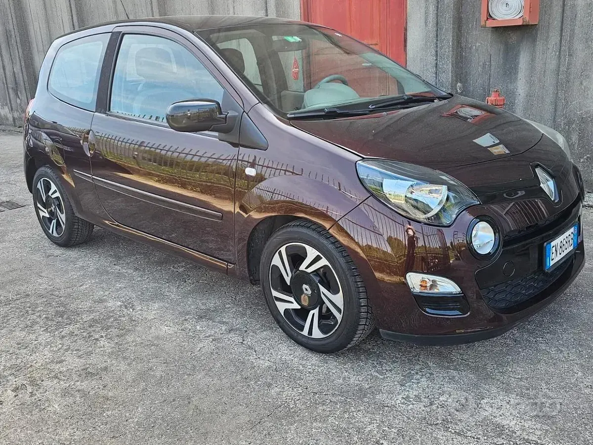 Usata Renault Twingo 75 CV (55 kW) 2012 Marrone Utilitaria