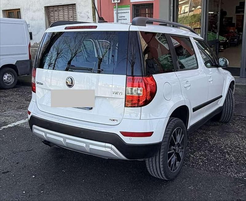 Usata Skoda Yeti Adventure 140 CV (102 kW) 2014 Bianco SUV