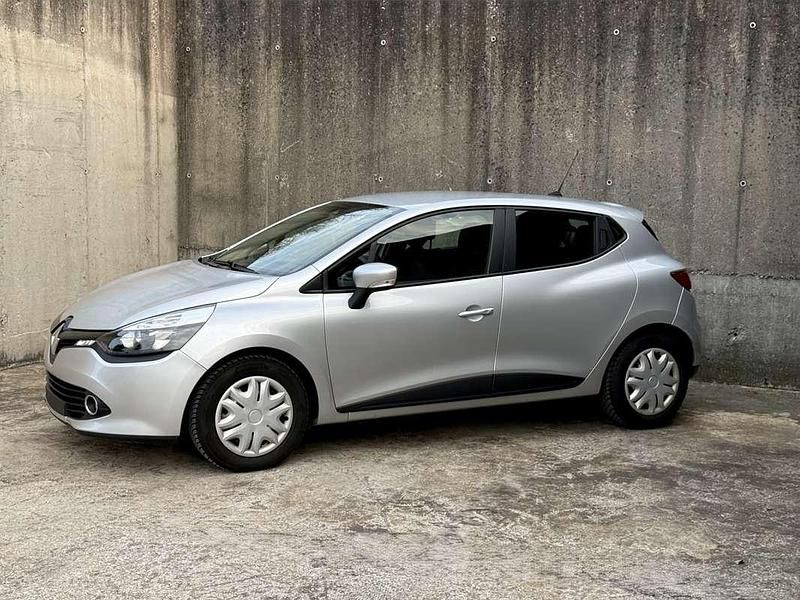 Usata Renault Clio IV Dynamique 75 CV (55 kW) 2013 Berlina