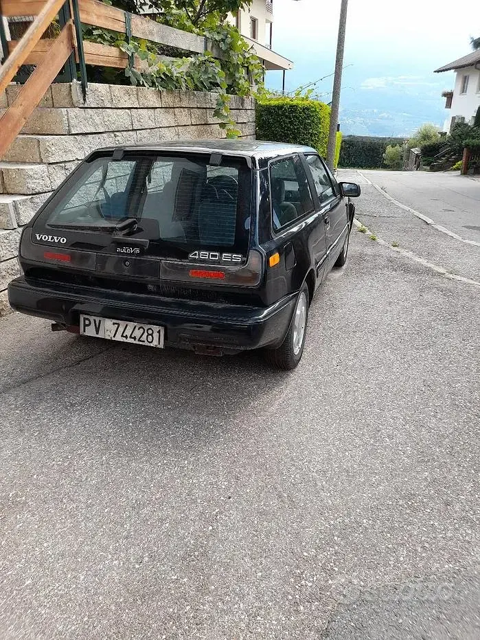 Usata Volvo 480 109 CV (80 kW) 1989 Nero Coupé