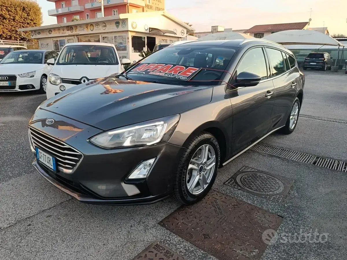 Usata Ford Focus Business Edition 120 CV (88 kW) 2021 Grigio Station wagon