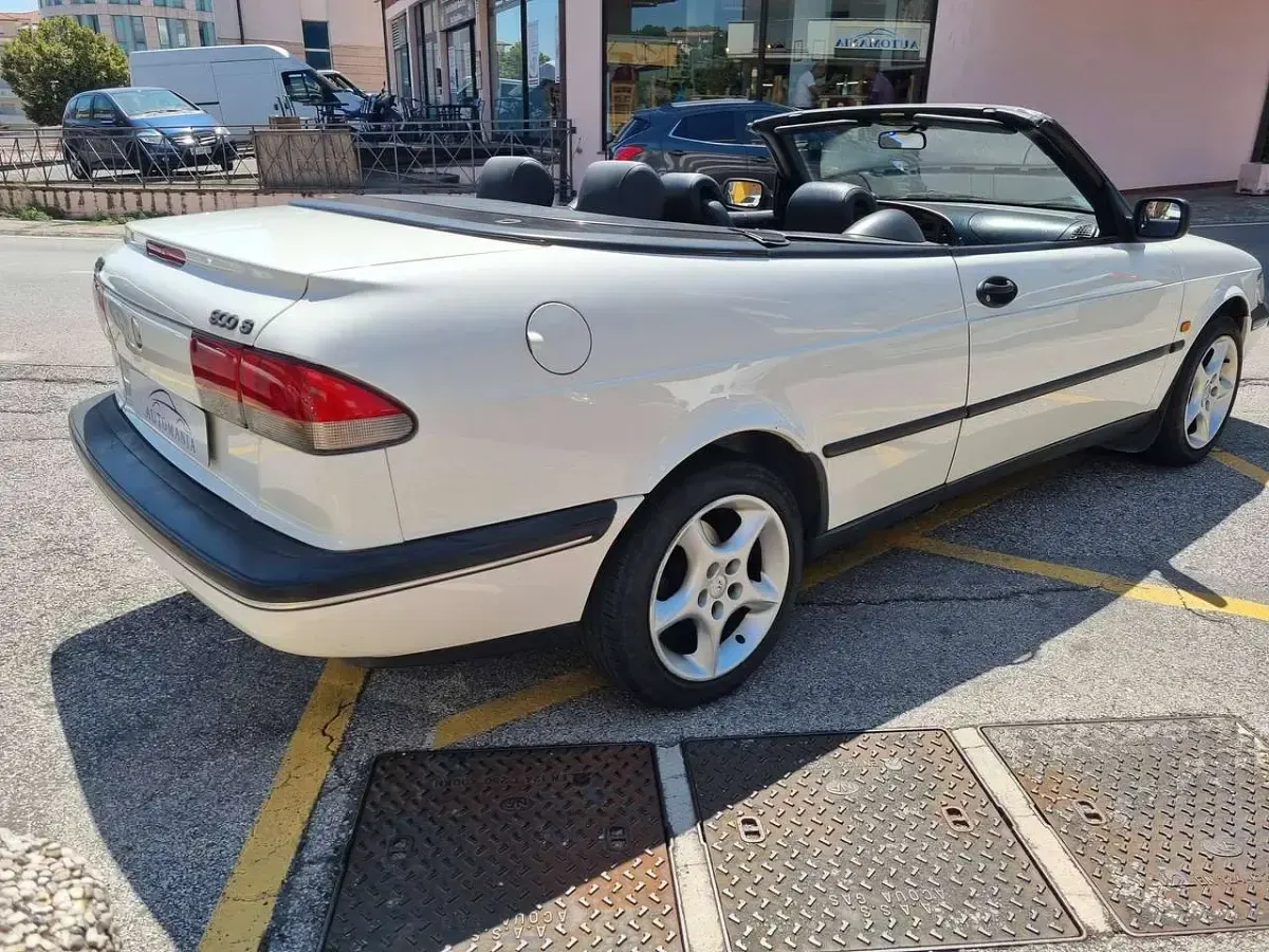 Usata Saab 900 Cabriolet 131 CV (96 kW) 1996 Bianco Cabrio