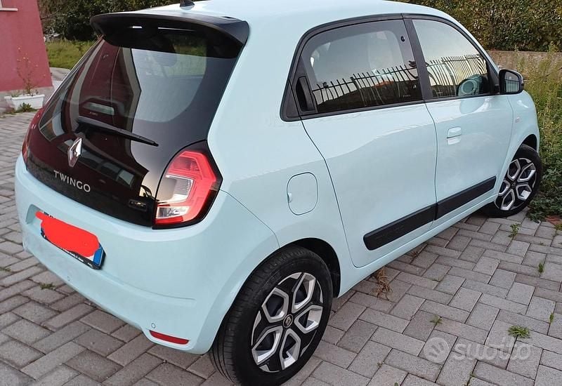 Usata Renault Twingo 22 kW (30 CV) 2023 Utilitaria