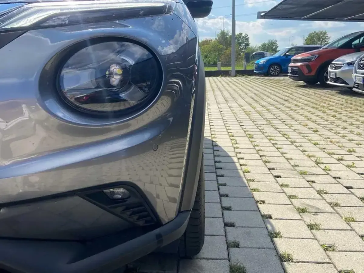 Usata Nissan Juke N-Connecta 114 CV (83 kW) 2025 Grigio SUV