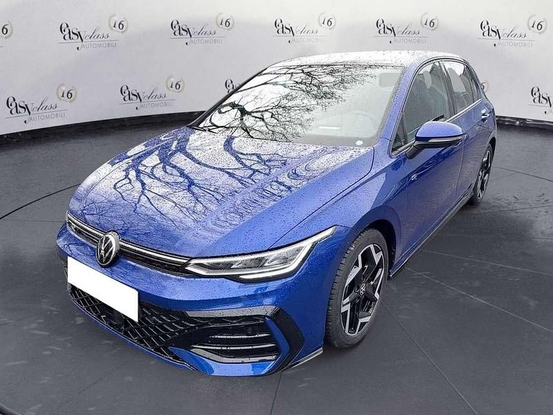 Usata VW Golf VIII R-line 150 CV (110 kW) 2025 Blu/azzurro Utilitaria