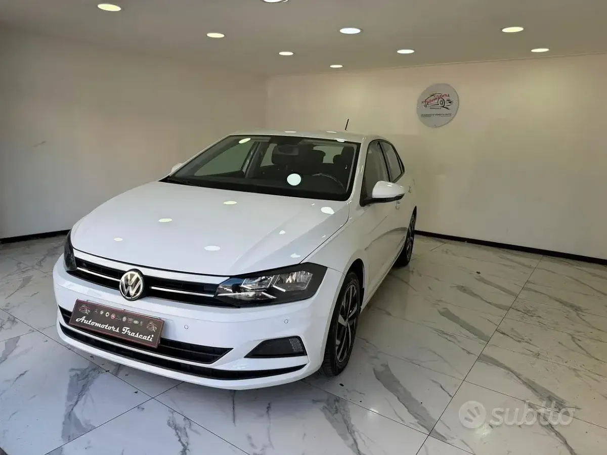 Usata VW Polo 65 CV (47 kW) 2017 Bianco Berlina